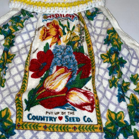 Vintage Crochet Top Hanging Kitchen towel dress shape Grandmacore Cottagecore - Picture 2 of 8